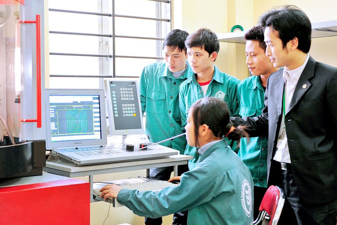 Vietnam seeks stronger human resource cooperation with Japanese region